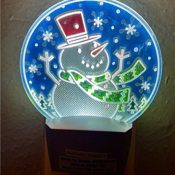 North Pole Trading Co.~ Plug In~Twinkling Night • Snowman • New W/Video - Picture 8 of 12